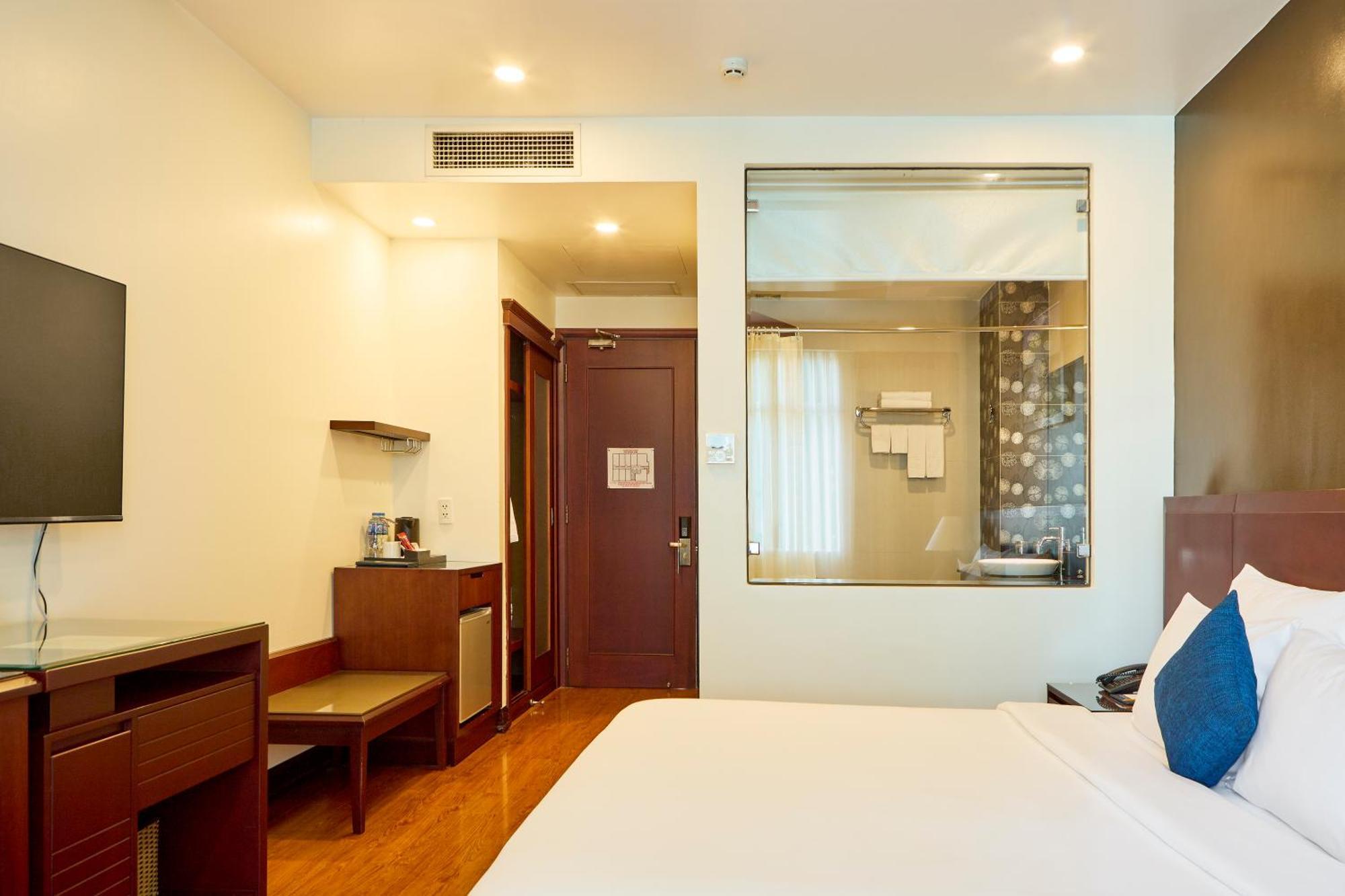 Kin Hotel Thi Sach Ho Chi Minh City Exterior photo